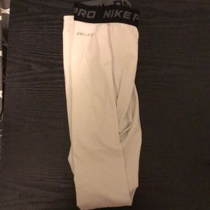 men’s small nike pro